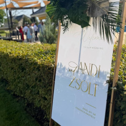 Cartel bienvenidos a la fiesta blanco mod.22