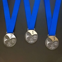 2 Medallas De Acrilico Trofeo Combinada
