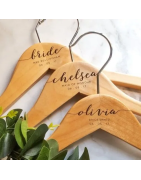 Perchas Personalizadas para Bodas y Eventos | Nombres y Fechas | Victorius Design